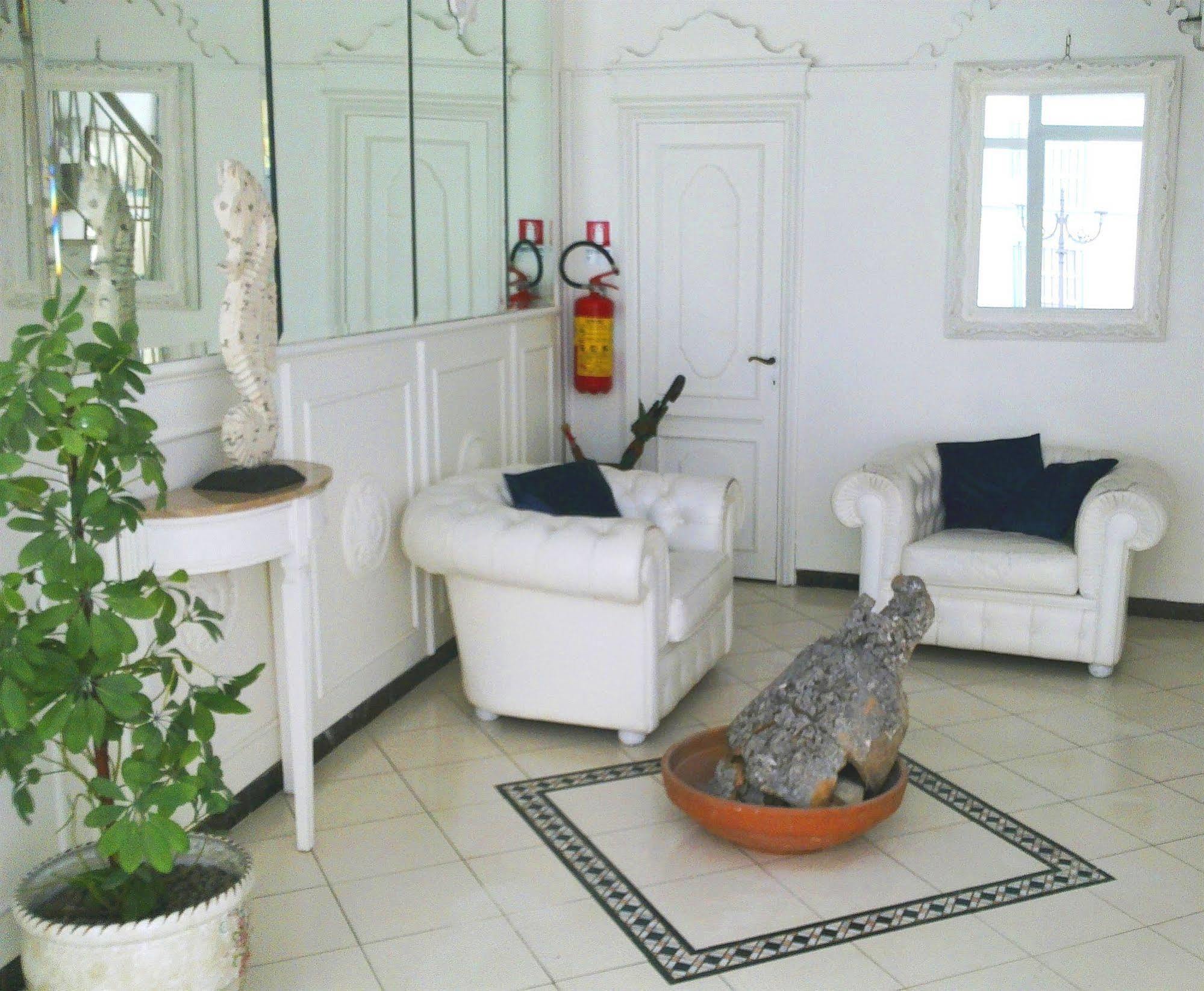 Maremonti Hotel 3*